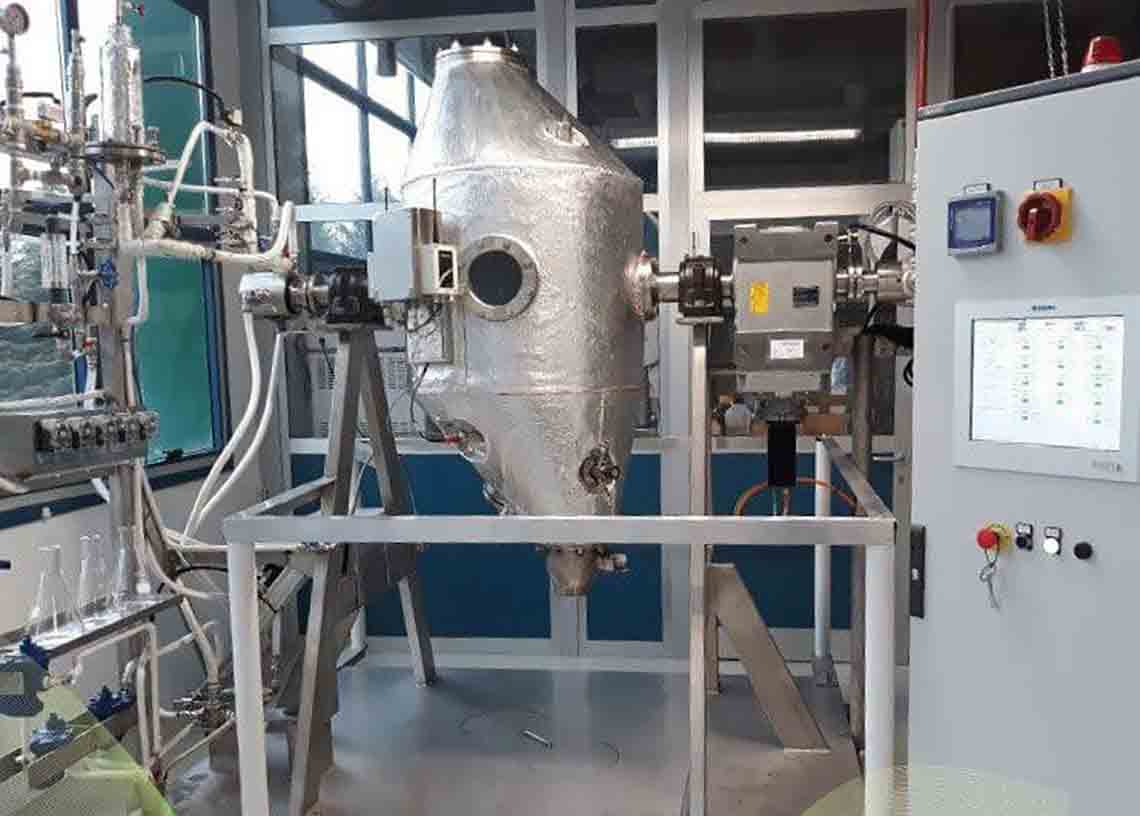 Aerobic and Anaerobic Solid-Phase Fermentation